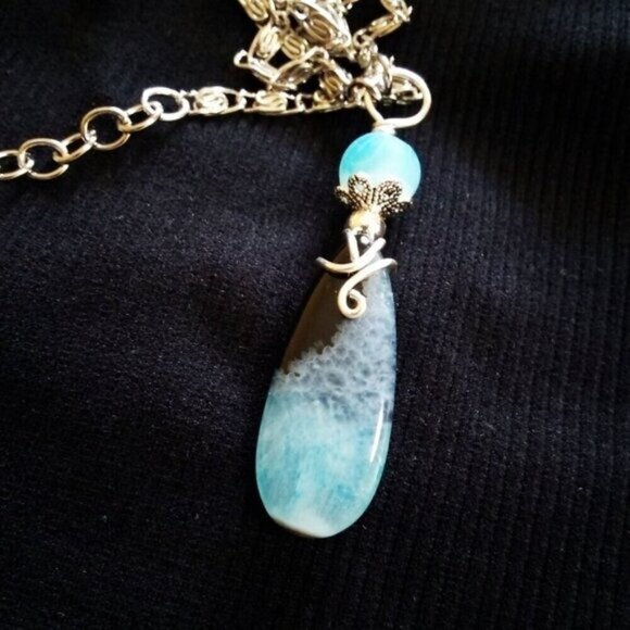 Seafoam! Aqua + Black Teardrop Agate Pendant + Ornate Chain - Boho Beachy Casual - Picture 2 of 7